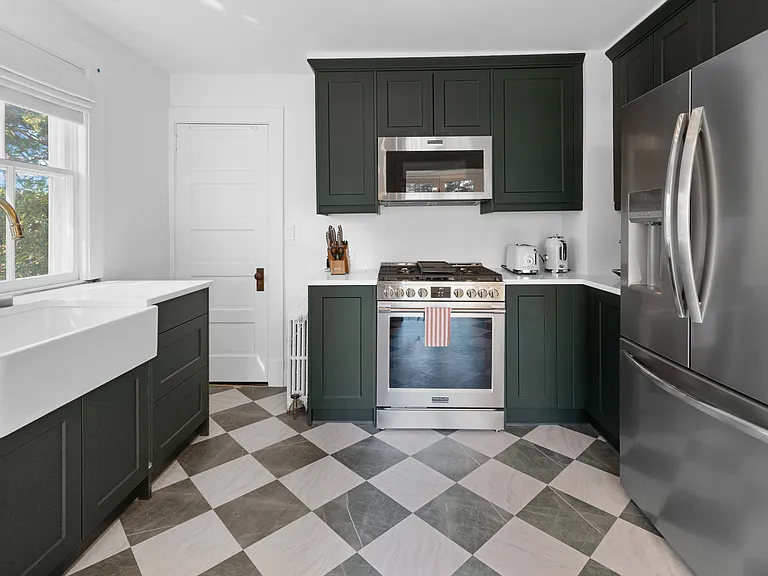 43 Sawasett Ave — Photo 24