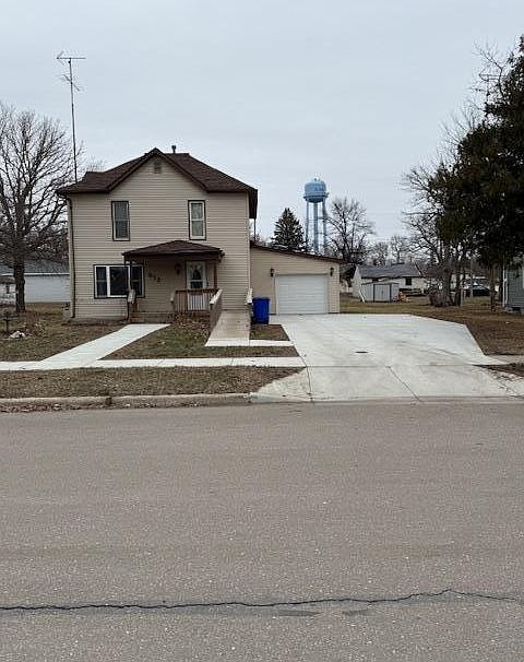 1st image of 812 11th Ave
