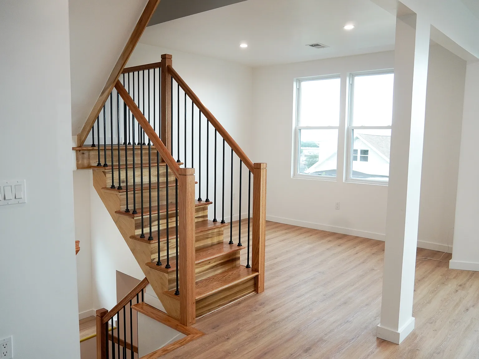 3 bed, 1.5 bath, $3,500 — Photo 4