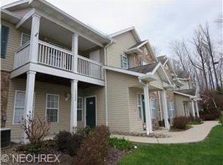 15002 Lenox Dr #302, Strongsville, OH 44136