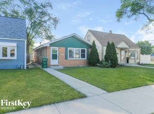 2655 N Mango Ave, Chicago, IL 60639