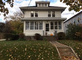 624 N 5th St, Manitowoc, WI 54220