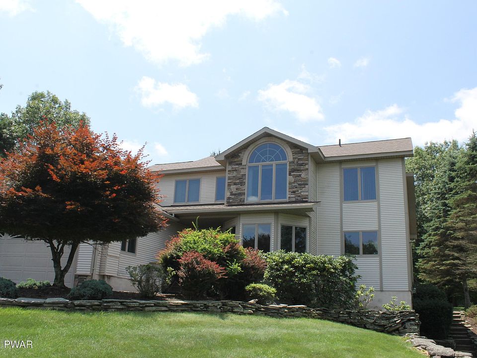 1st image of 70 Winding Wall Dr