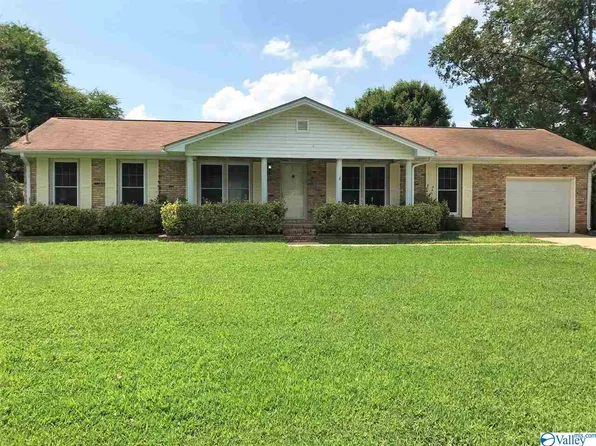 3333 E Helena Dr NW, Huntsville, AL 35810