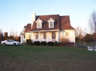 215 Forest Trce, Radcliff, KY 40160