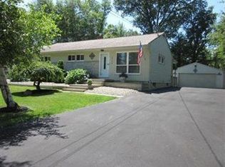 3760 Baird Rd, Stow, OH 44224