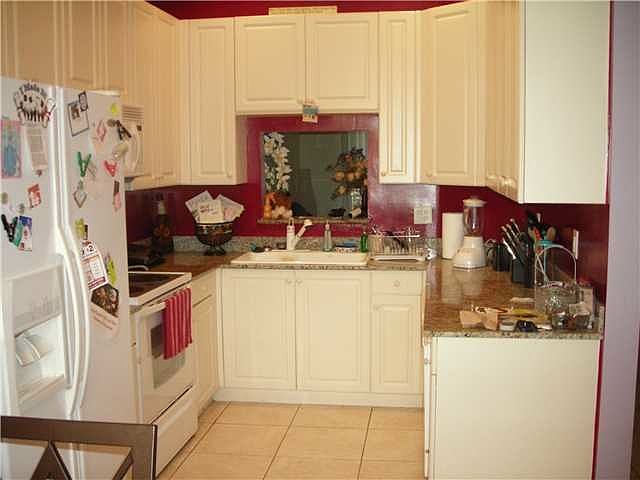 1st image of 4405 Treehouse Ln #E