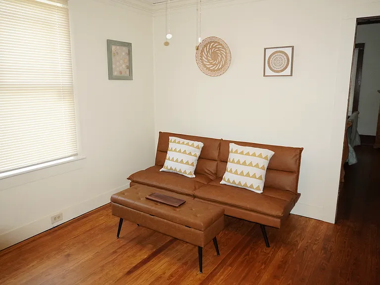 2120 Reynolds St — Photo 11