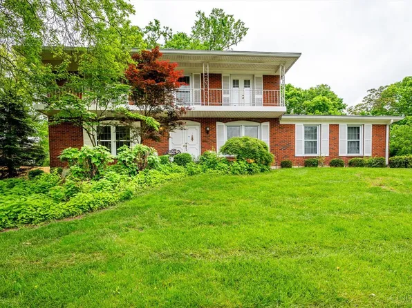 1513 Oak Knoll Ct, Fairfield, OH 45014