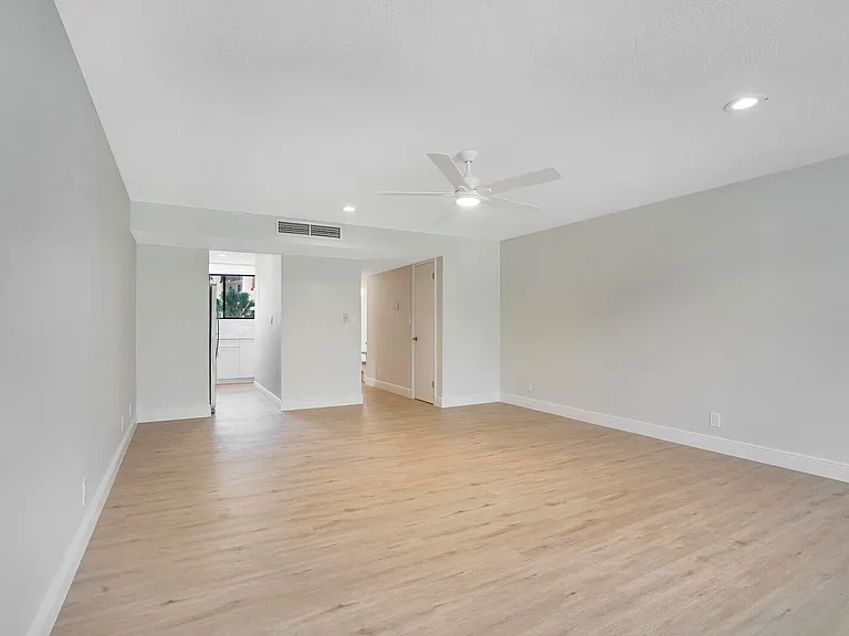 4373 Trevi Ct — Photo 8
