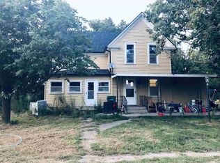 1289 County Line Rd, Clay Center, KS 67432