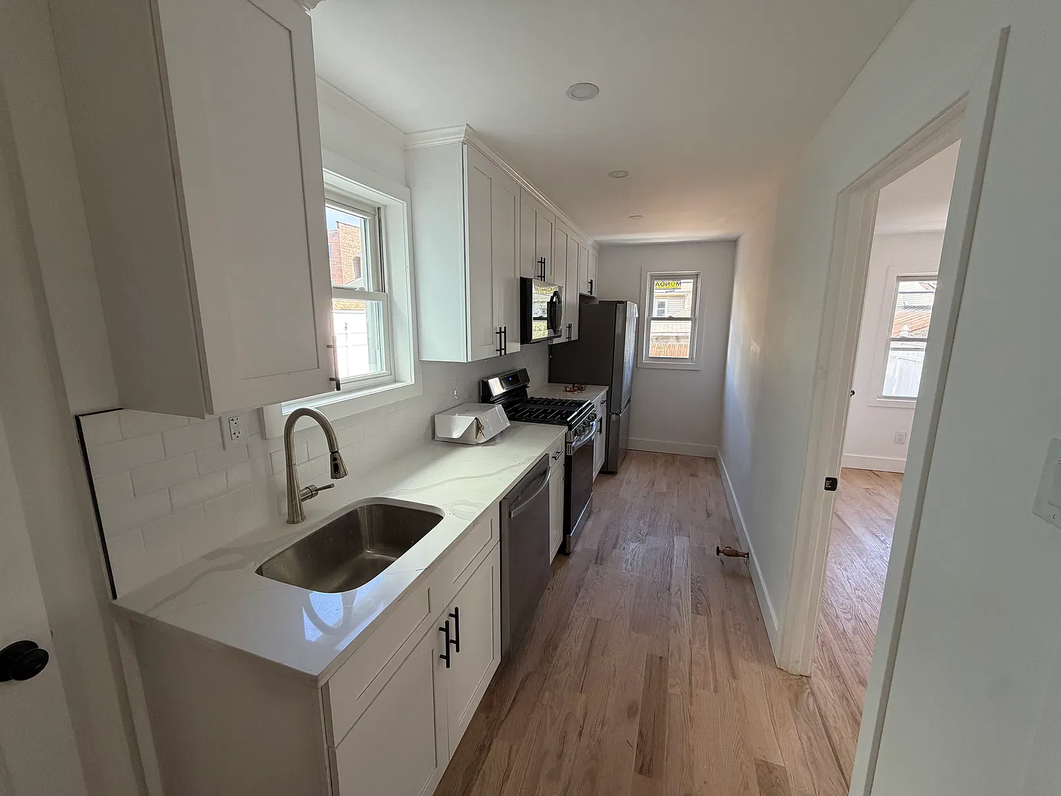3 bed, $3,200 — Photo 2