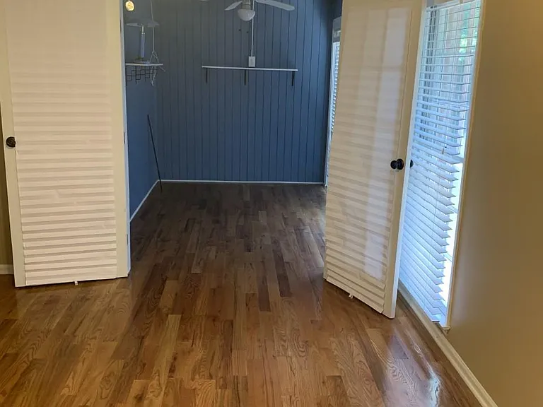 1166 Booth Rd SW #507 — Photo 3