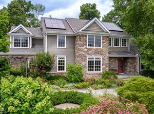 9 Beaver Creek Dr, Flemington, NJ