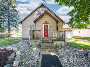 206 W Liberty Ave, Bourbon, IN 46504