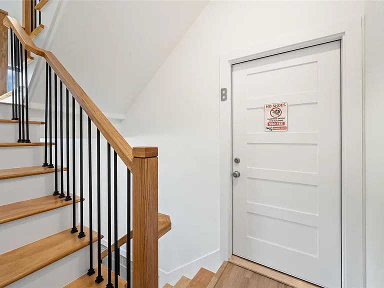 5623 Eskridge St #B — Photo 3