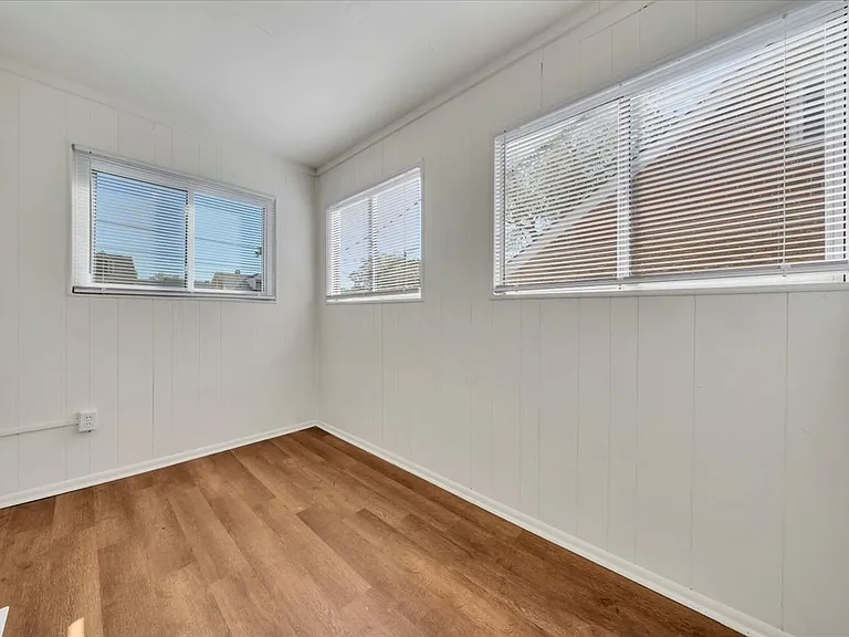 1060 Hunt Ave NW — Photo 11