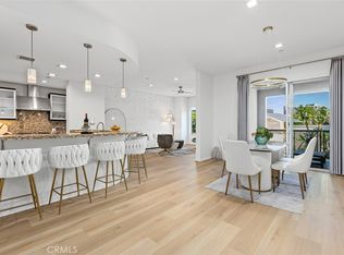 21 Gramercy Unit 220, Irvine, CA 92612