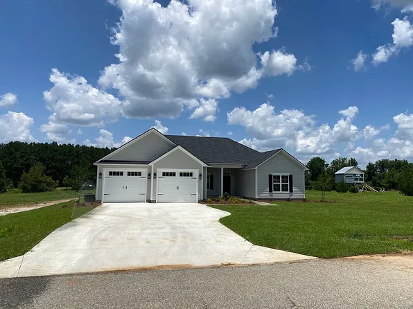215 Bailey Cir, Thomasville, GA 31757