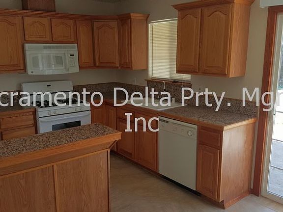3rd image of 6854 Butterball Way