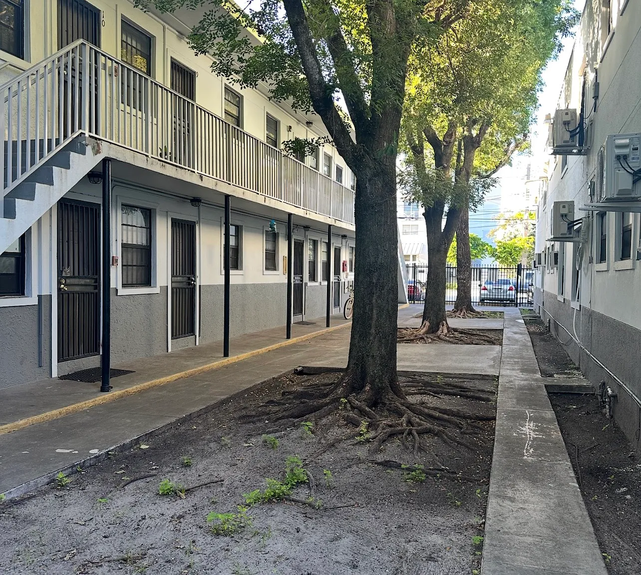 3620 Grand Ave — Photo 1