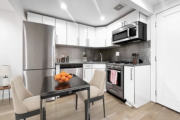 Rented by Platinum Properties | media 3