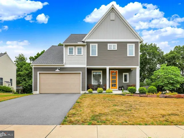 12 Thistle Ct, Myerstown, PA 17067