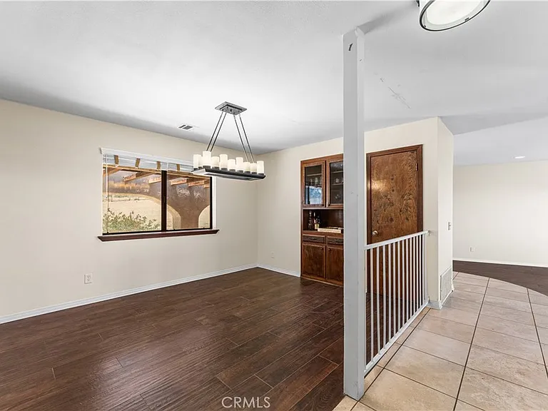 1055 Lakeview Dr — Photo 13