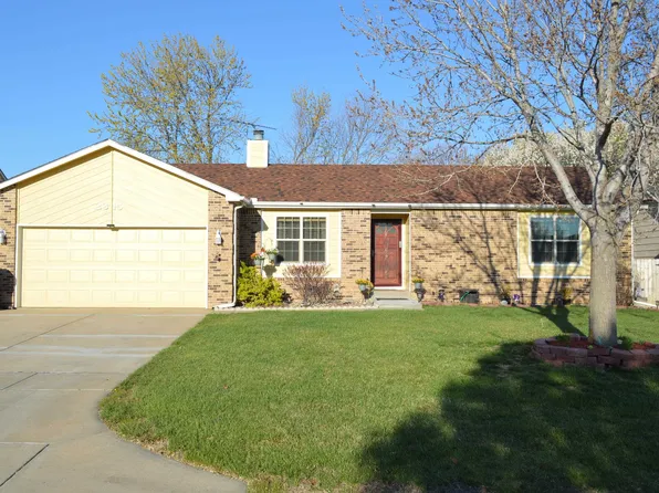 2315 S Linden Cir, Wichita, KS 67207