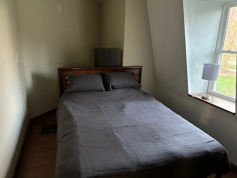 4401 US Route 5 S #C — Photo 36