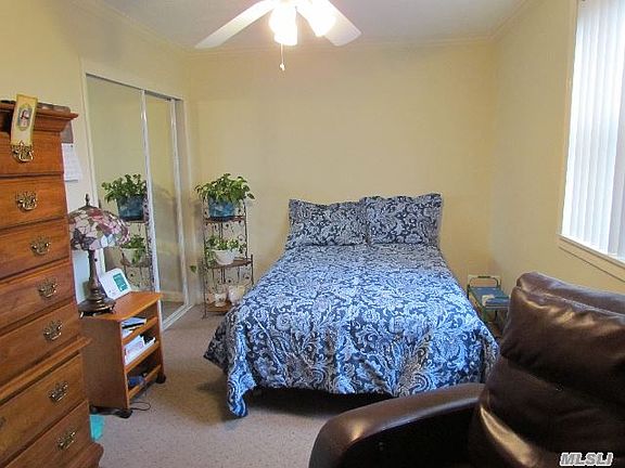 4th image of 5620 244th St