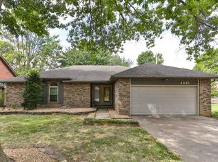 4035 S Parkcrest Ave, Springfield, MO 65807