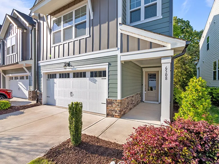 6508 Amber Springs Dr — Photo 37