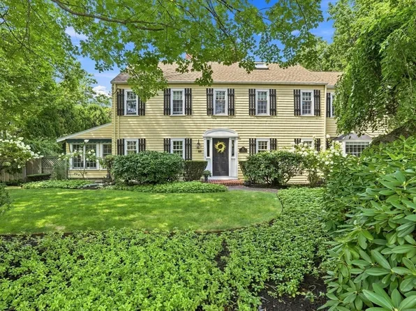 85 High St, Winchester, MA 01890