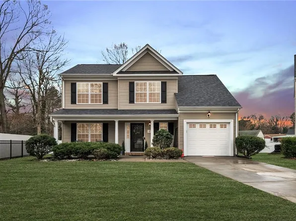 87 Magnolia Dr, Newport News, VA 23605