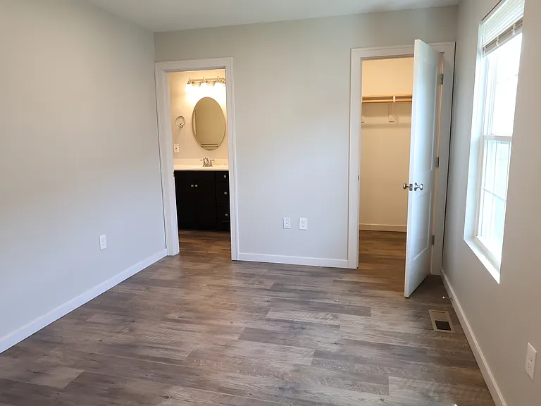 2985 N State Highway 7 — Photo 121
