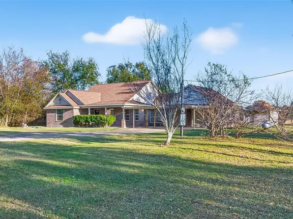 12415 Roesler Rd, Needville, TX 77461