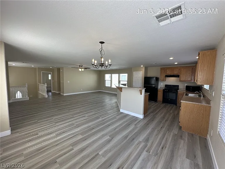 9754 Splendor Sky Ave — Photo 9