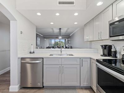 3716 Whitehall Drive #405, West Palm Beach, FL, 33401