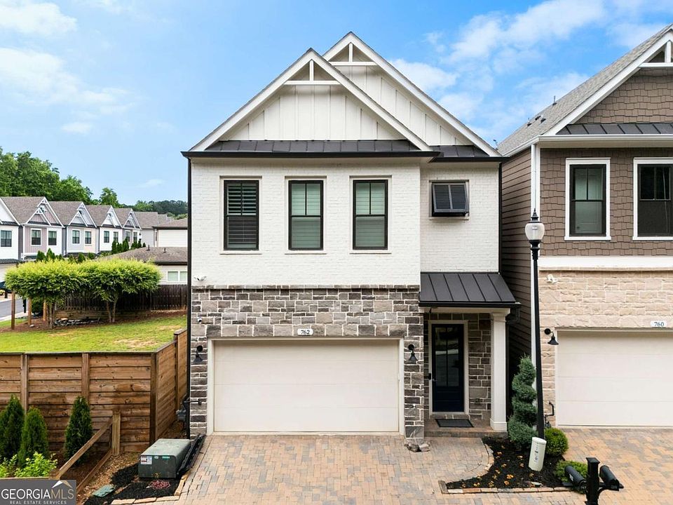 1st image of 762 Stickley Oak Way