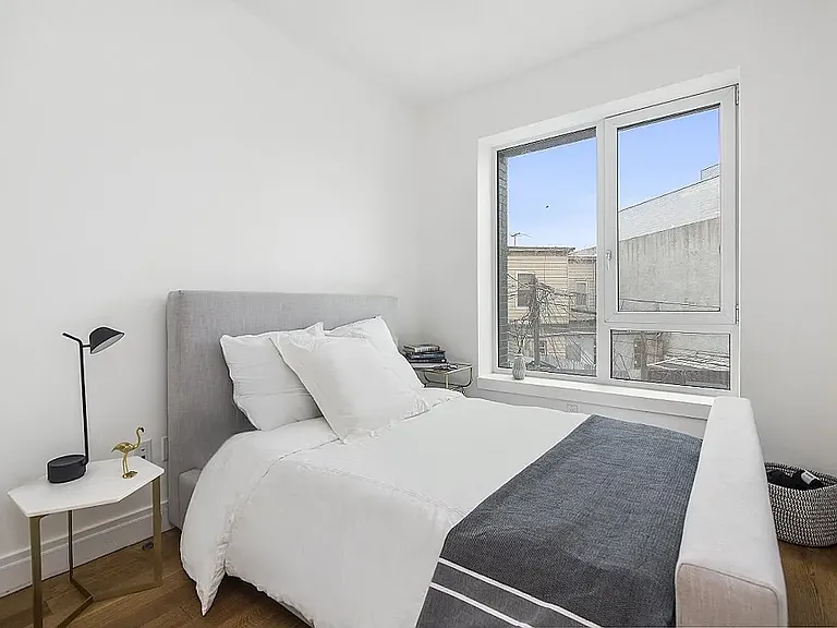 1329 Myrtle Ave #1C — Photo 5