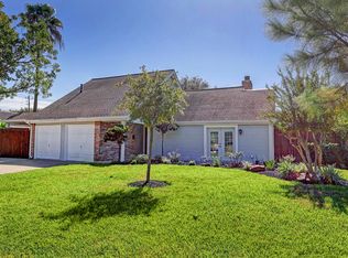 15605 Elwood Dr, Jersey Village, TX 77040