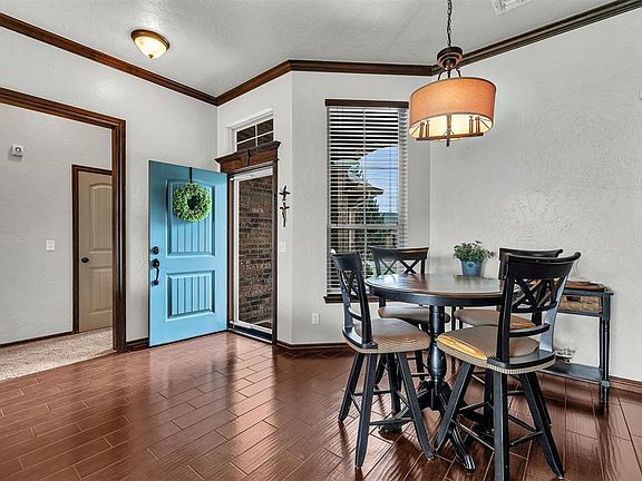 3rd image of 2570 Kadlan Dr