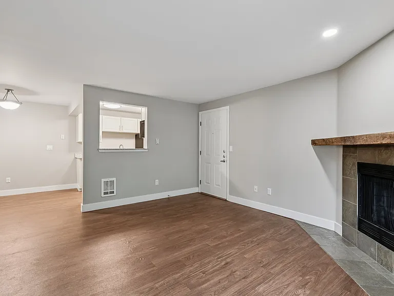 Campbell Run Apartments — Photo 26
