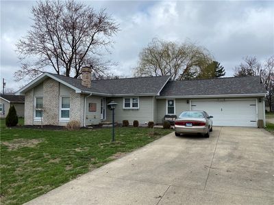2005 McKinley Ave, Charleston, IL, 61920