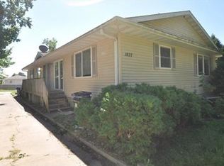 1837 B Ave NE #1, Cedar Rapids, IA 52402