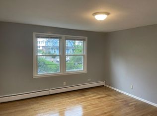 115 Johnson St APT 8, Pawtucket, RI 02860