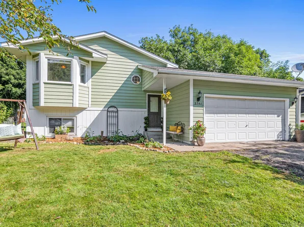 2741 Oakview Ln, Monticello, MN 55362