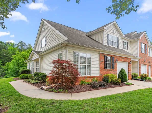 622 Oakfield Trl, Mebane, NC 27302