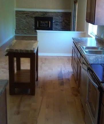4th image of 11901 Blackhawk Cir